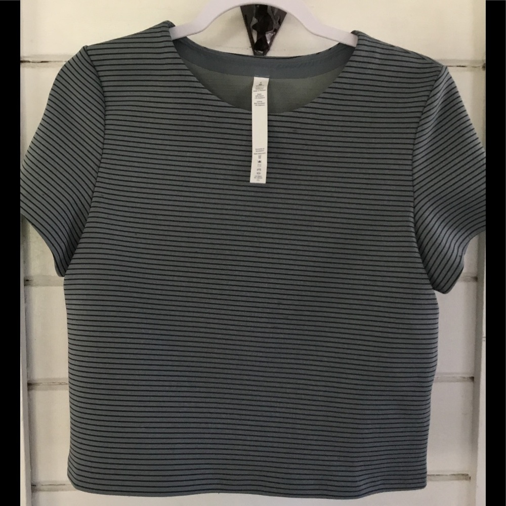 COPY - - LULULEMON Women’s Crop Short Sleeve…